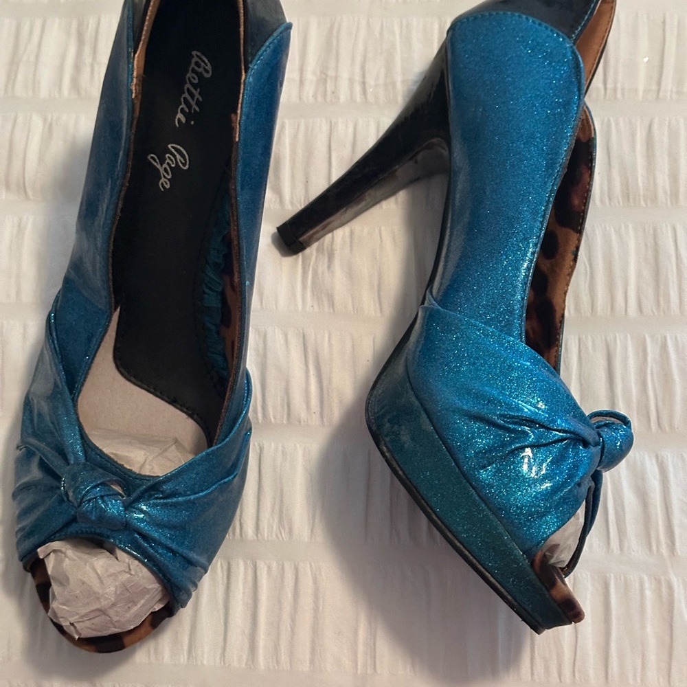 Bettie Page Shimmering Blue Peep-Toe Heels - Picture 2 of 3